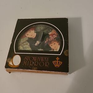 Stowaway Mirror and Box
